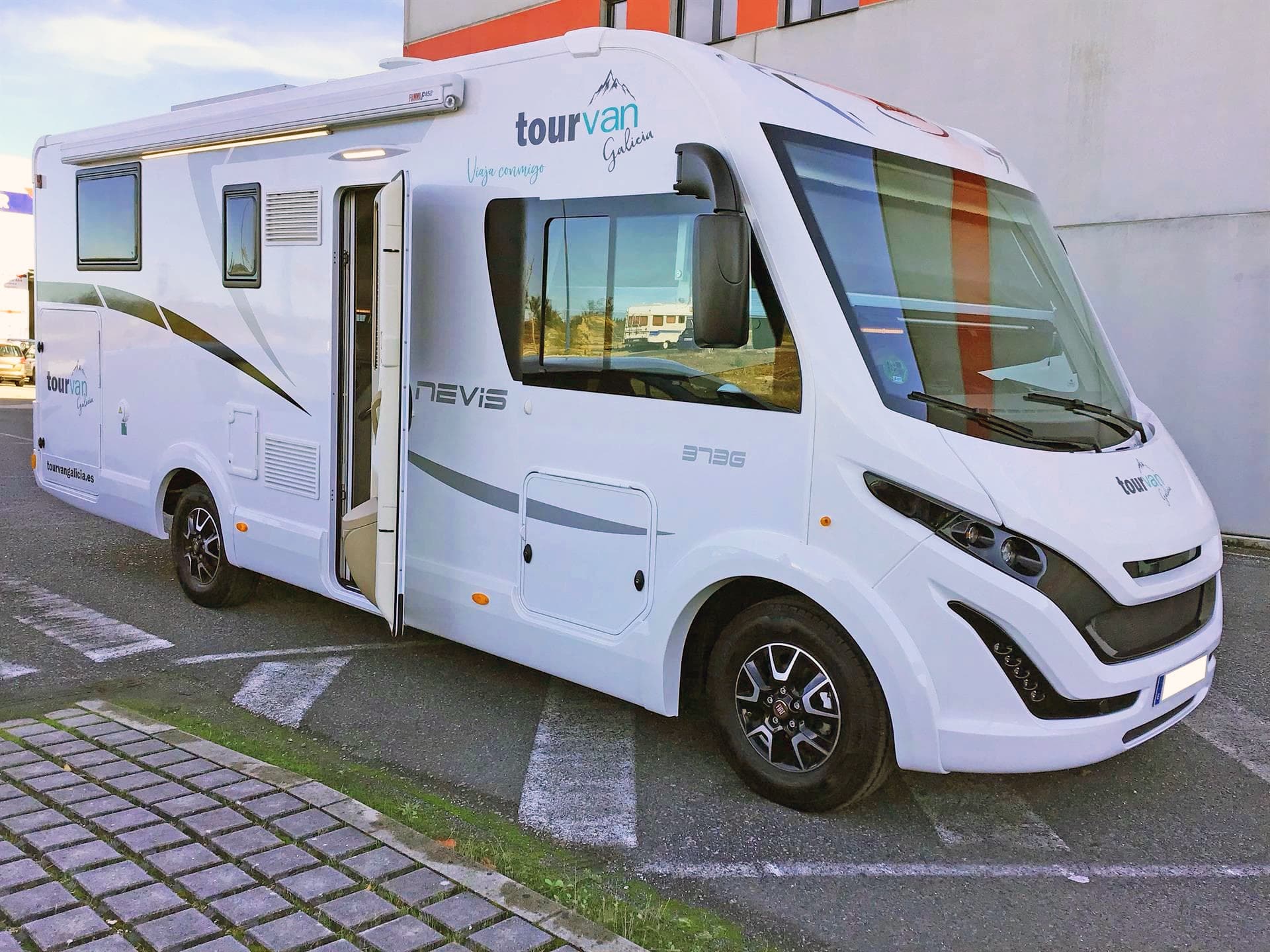 Frigorífico de autocaravana de alquiler en Galicia
